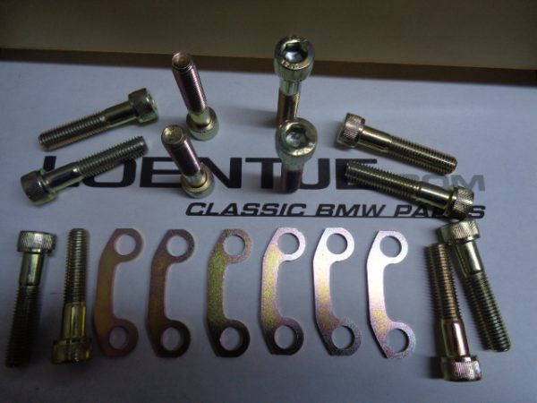 Bevestigingset aandrijfas aan differentieel, bouten met vulplaten M10 50MM