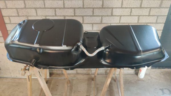 BMW e30 RVS brandstofslang om de tankhelften te verbinden - Afbeelding 6
