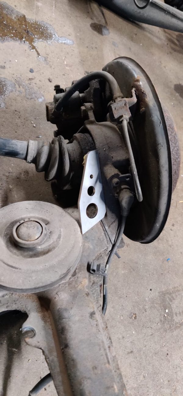 Versteviging draagarm achteras BMW e30 bovenkant - Afbeelding 2