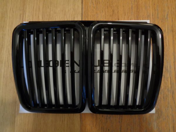 Nieren hoogglans zwart BMW e30