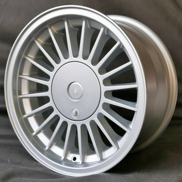 BMW e30 16 inch alpina stijl repro set, 7J voor en 8J achter - Afbeelding 3