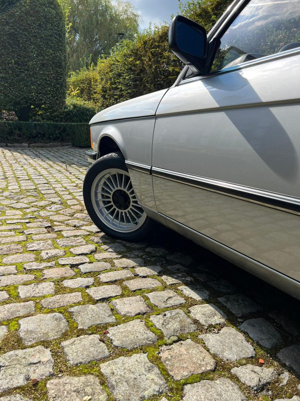 BMW 15 inch alpina stijl repro set, 6J voor en 7J achter - Afbeelding 4