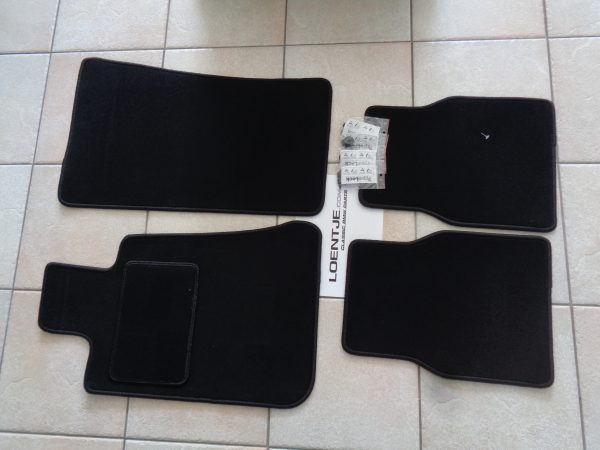 Zwart velours automatten set BMW e30 cabriolet
