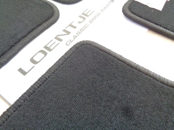 Zwart velours automatten set BMW e30 cabriolet - Afbeelding 2