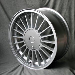 BMW e30 17 inch alpina stijl repro velg