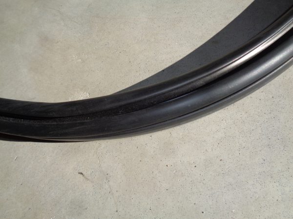 Voorruitrubber BMW e30 tot 09-1987 reproductie - Afbeelding 2