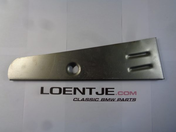 BMW e30 reparatiepaneel links achter in de koffer type 2
