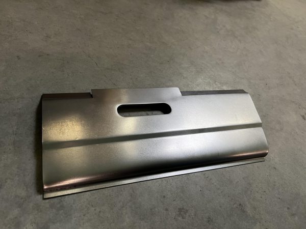 Reparatieplaat bij sleepoog achter e30 type 2