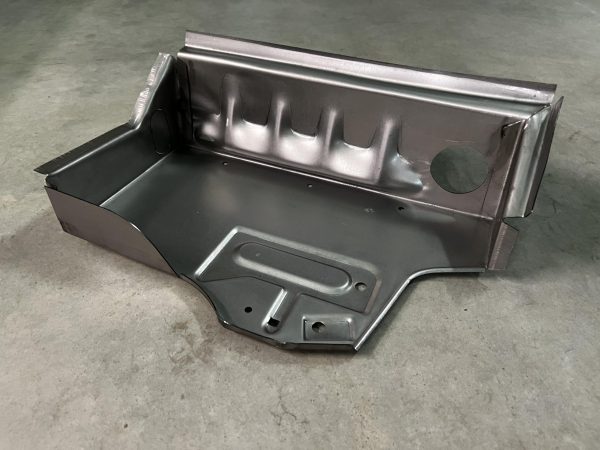 Accubak groot reparatie plaatwerk in de motorruimte BMW e30, alle types