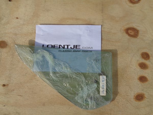 zijruit groen links achter sedan, vier deurs