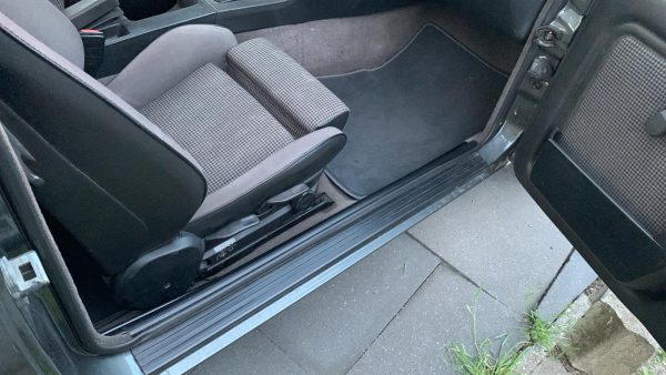Set instaplijsten BMW e30 twee deurs - Afbeelding 2