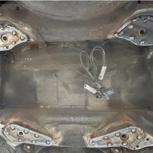 Versteviging bodem bij achteras BMW e36