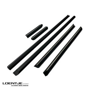 Stootlijsten set BMW e30 4 deurs chrome line