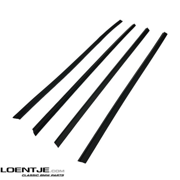 BMW E30 coupe type 1 set raamlikkers raamsnorren
