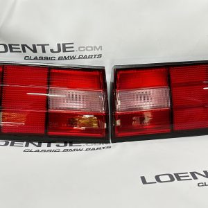 BMW E30 Type 2 Achterlichten rood