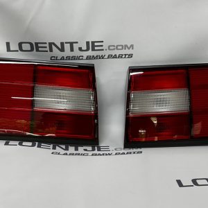 BMW E30 Type 2 Achterlichten rood met wit